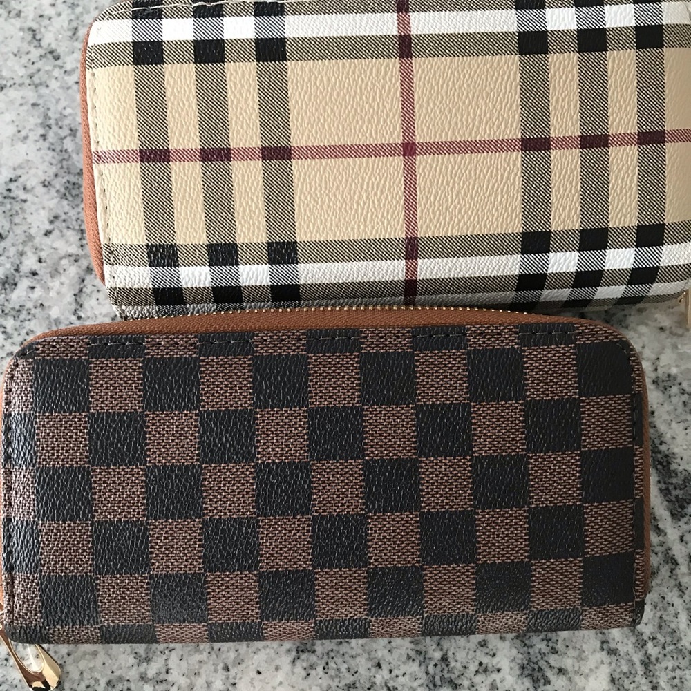 Wrist wallets